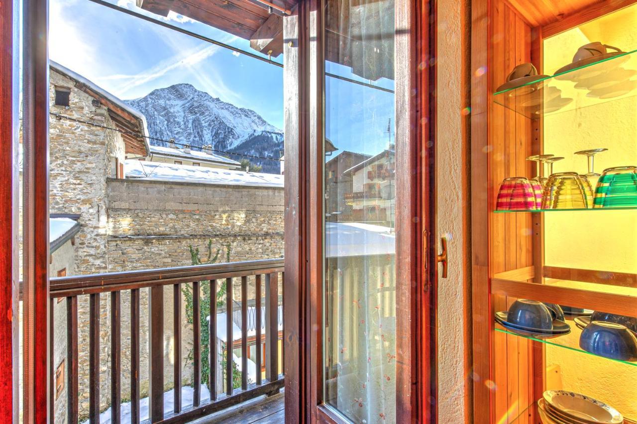 Appartamento Claire - Relax Con Splendida Vista - Cour 0081 Courmayeur Luaran gambar